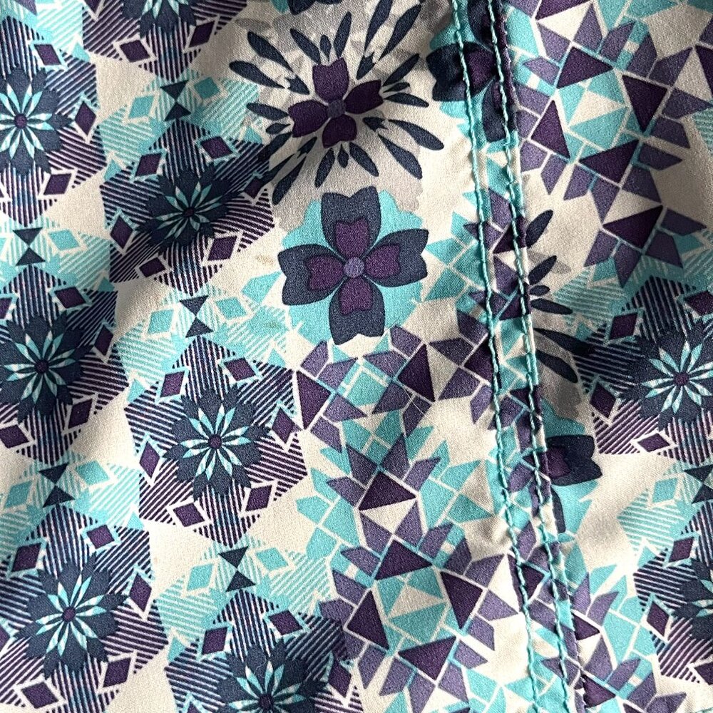 Athleta geo pattern twirl skort stains 6 - Picture 10 of 16